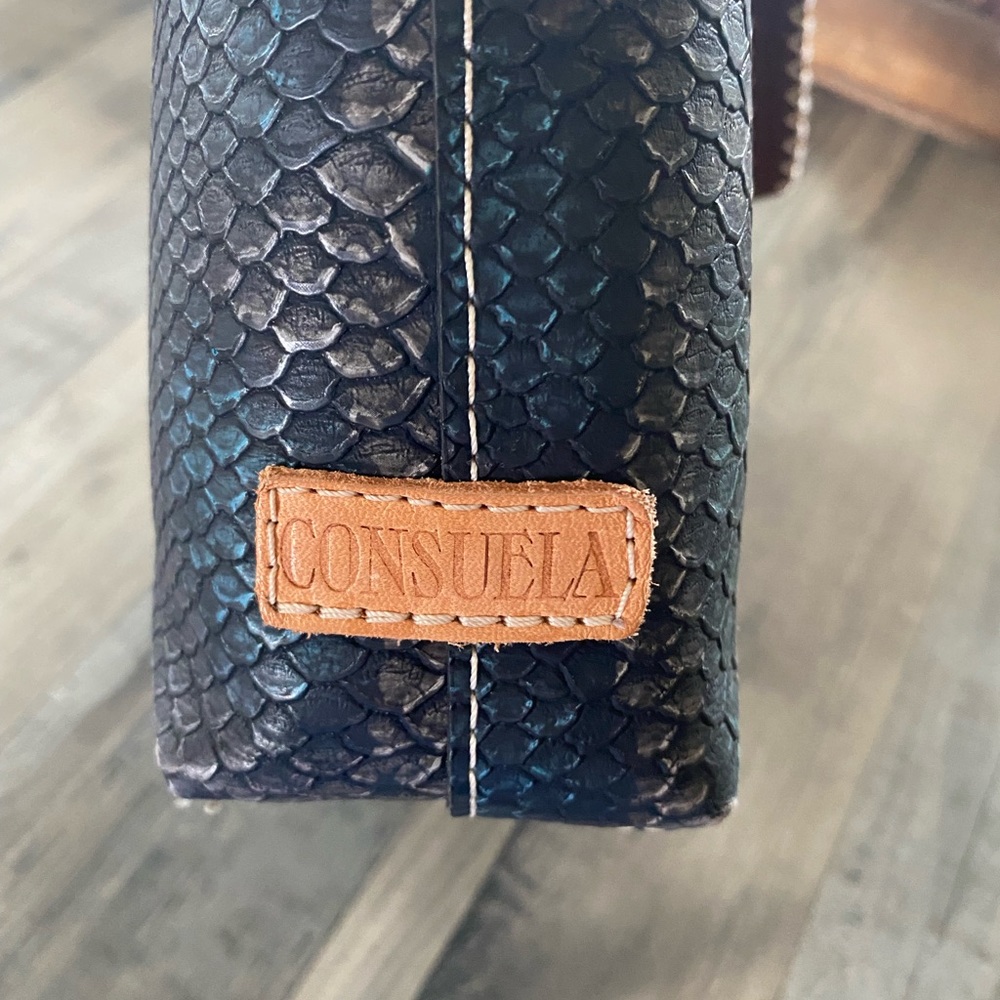 Consuela Everyday Rattler Tote - Picture 4 of 6